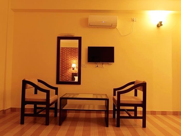 Hotel Dandelion Pokhara Buitenkant foto
