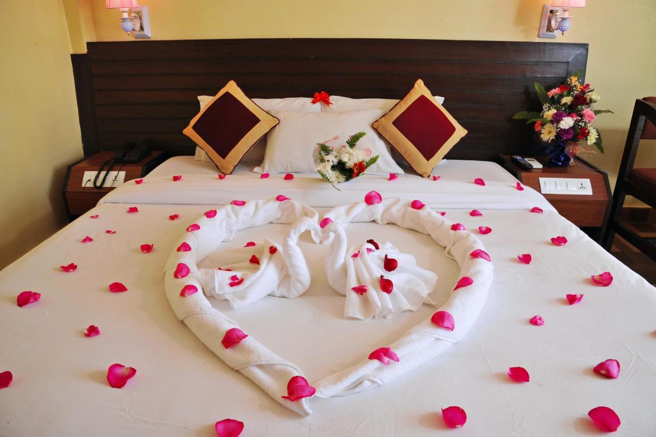 Hotel Dandelion Pokhara Buitenkant foto
